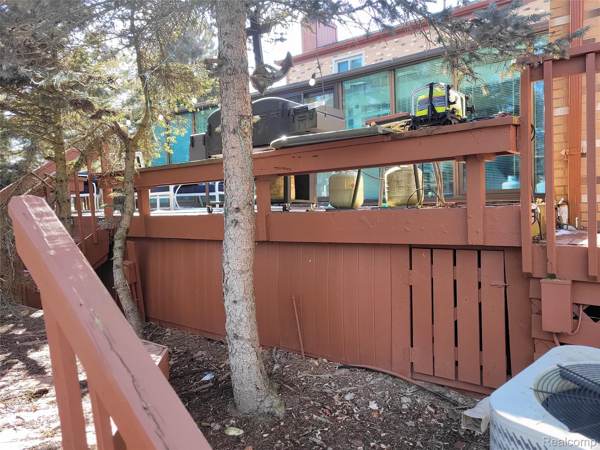 5549 Perrytown Drive