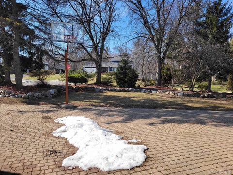 Tiny photo for 5549 Perrytown Drive, West Bloomfield Charter Township, MI 48322 (MLS # 20261083186)