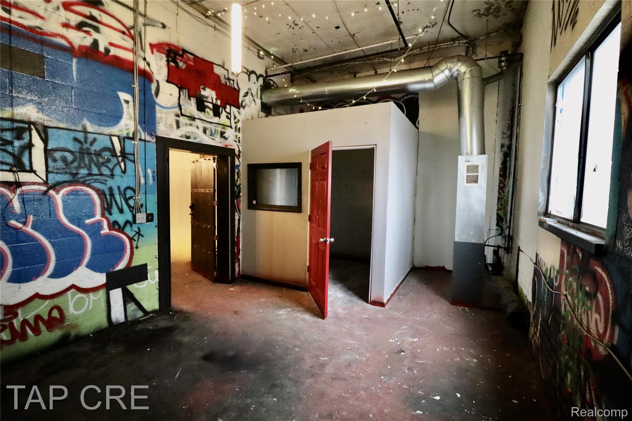 1600 Clay Street 219