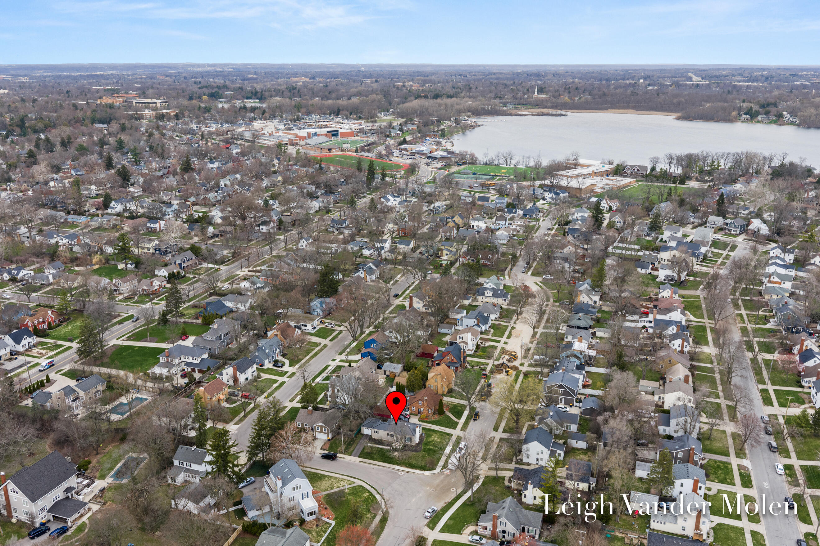 1129 Kenesaw Drive SE