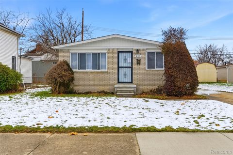 Photo of 235 N Broadway Street, Mt Clemens City, MI 48043 (MLS # 20251060118)