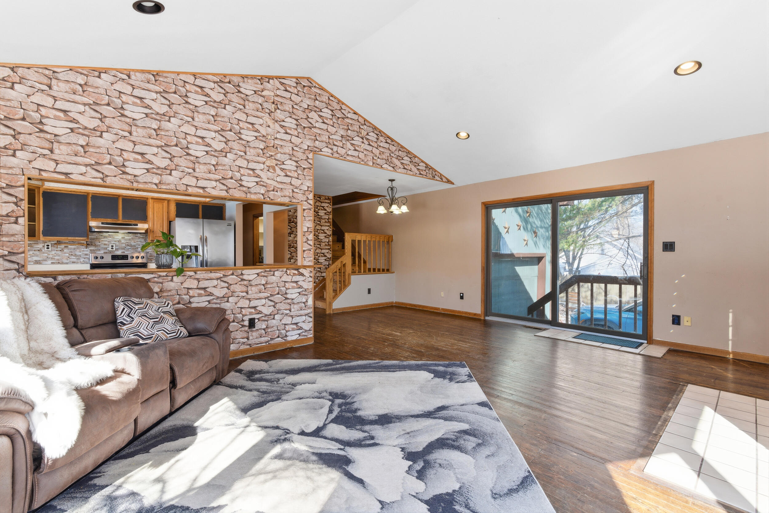 1452 Langfield Street