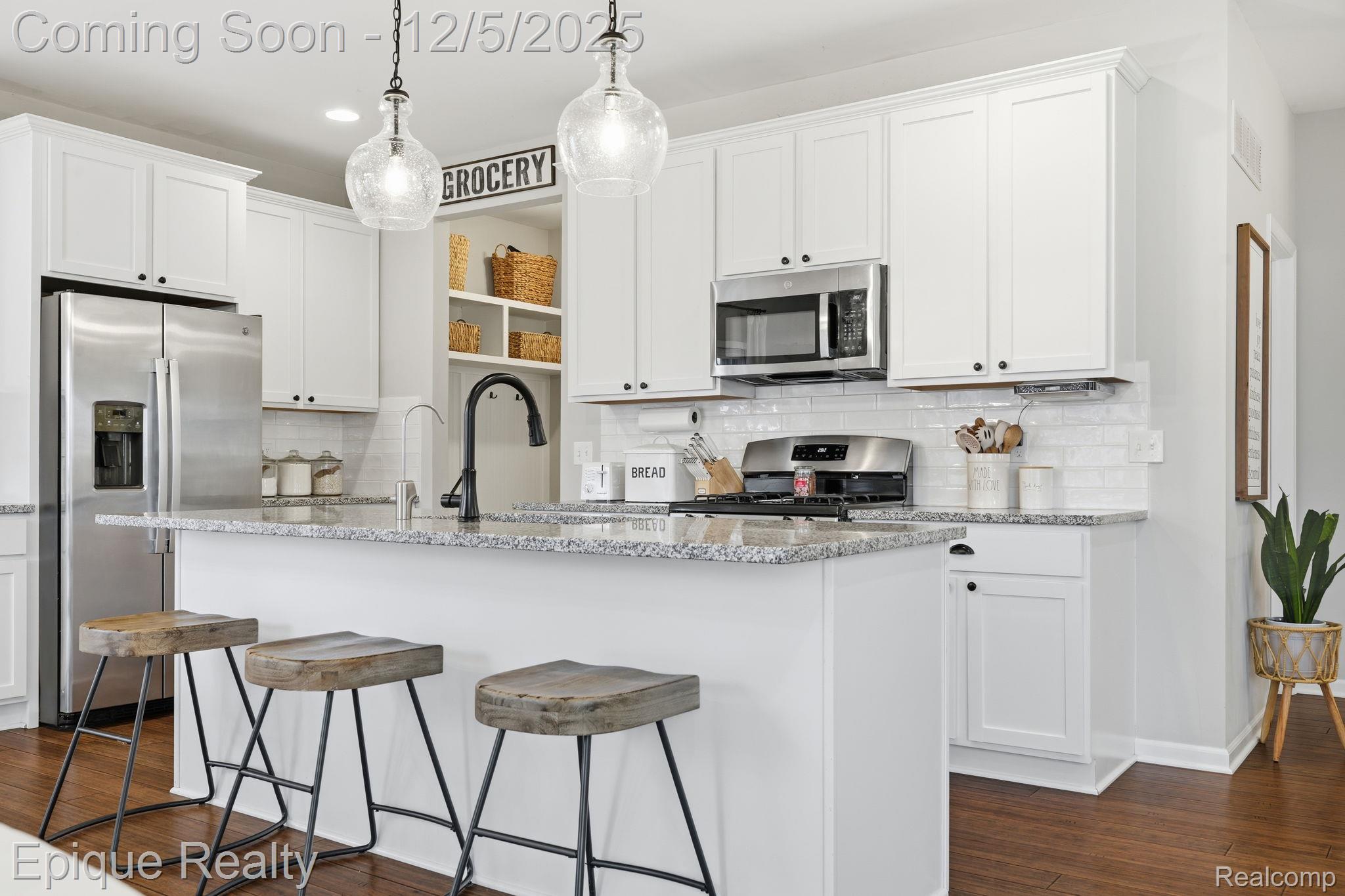 2153 Rolling Hills Drive