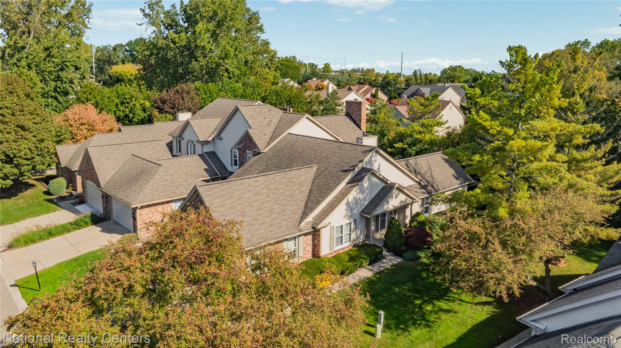 39626 Glenview Court