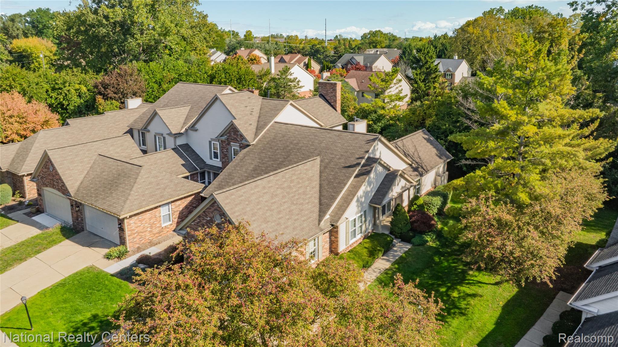 39626 Glenview Court