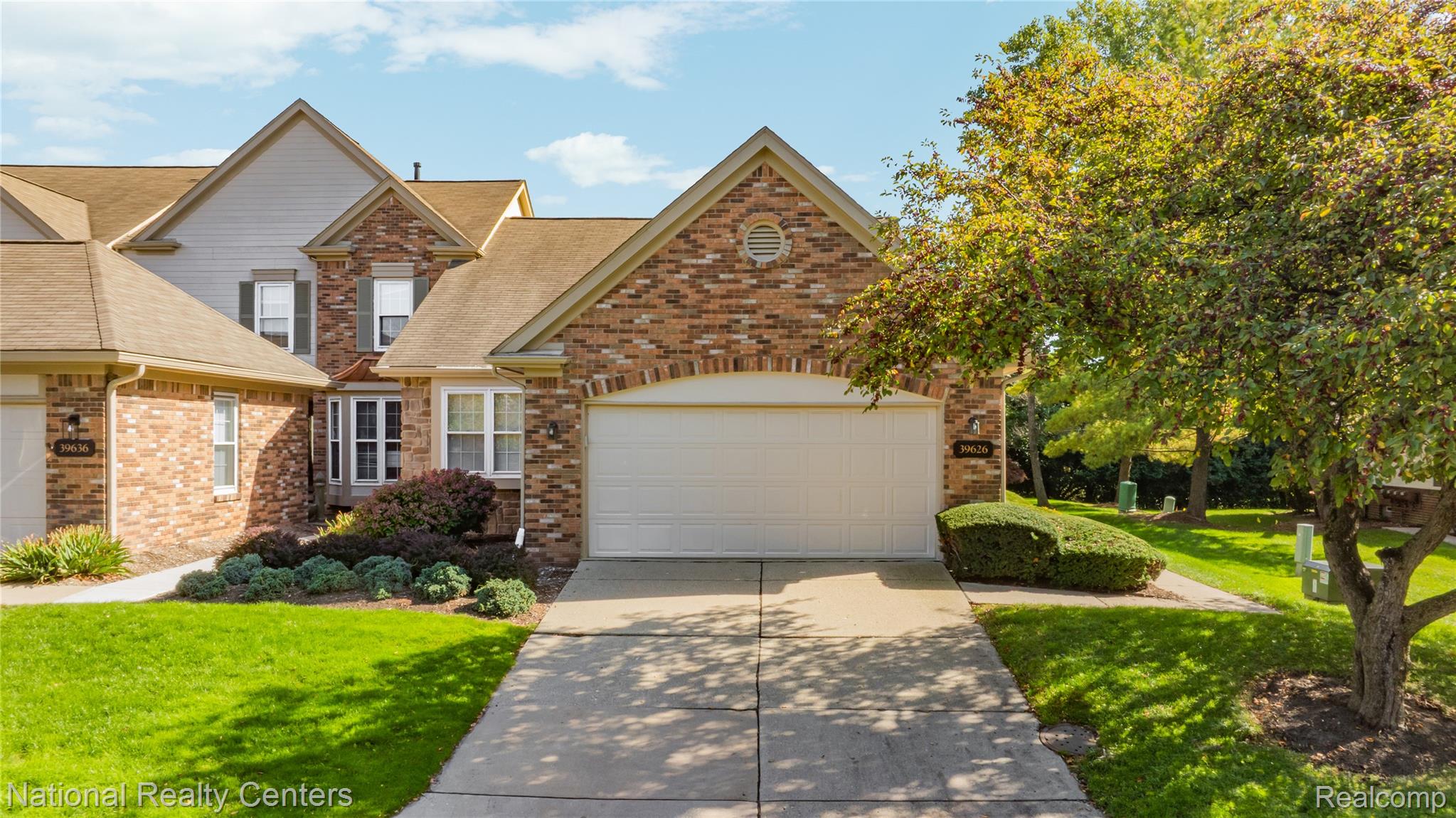 39626 Glenview Court
