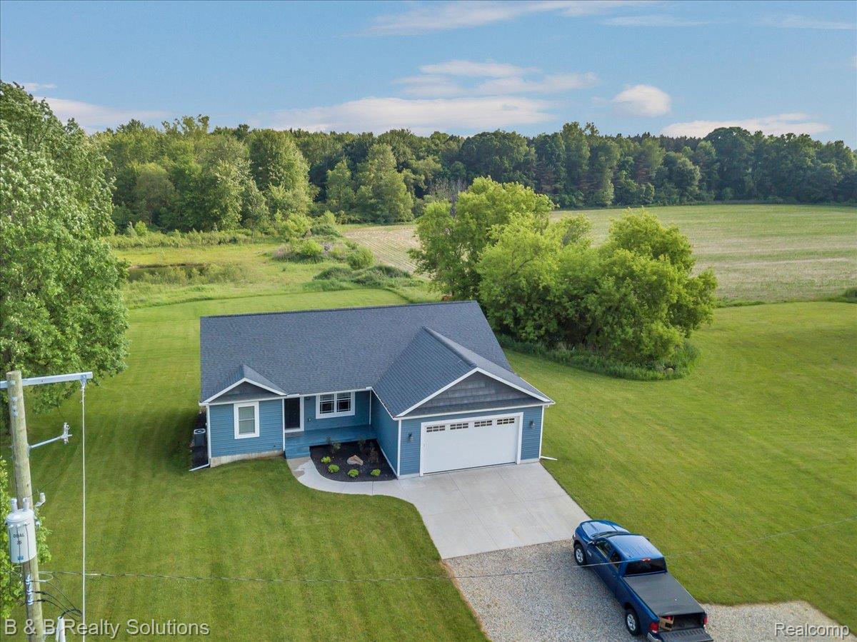 453 Angle Road
