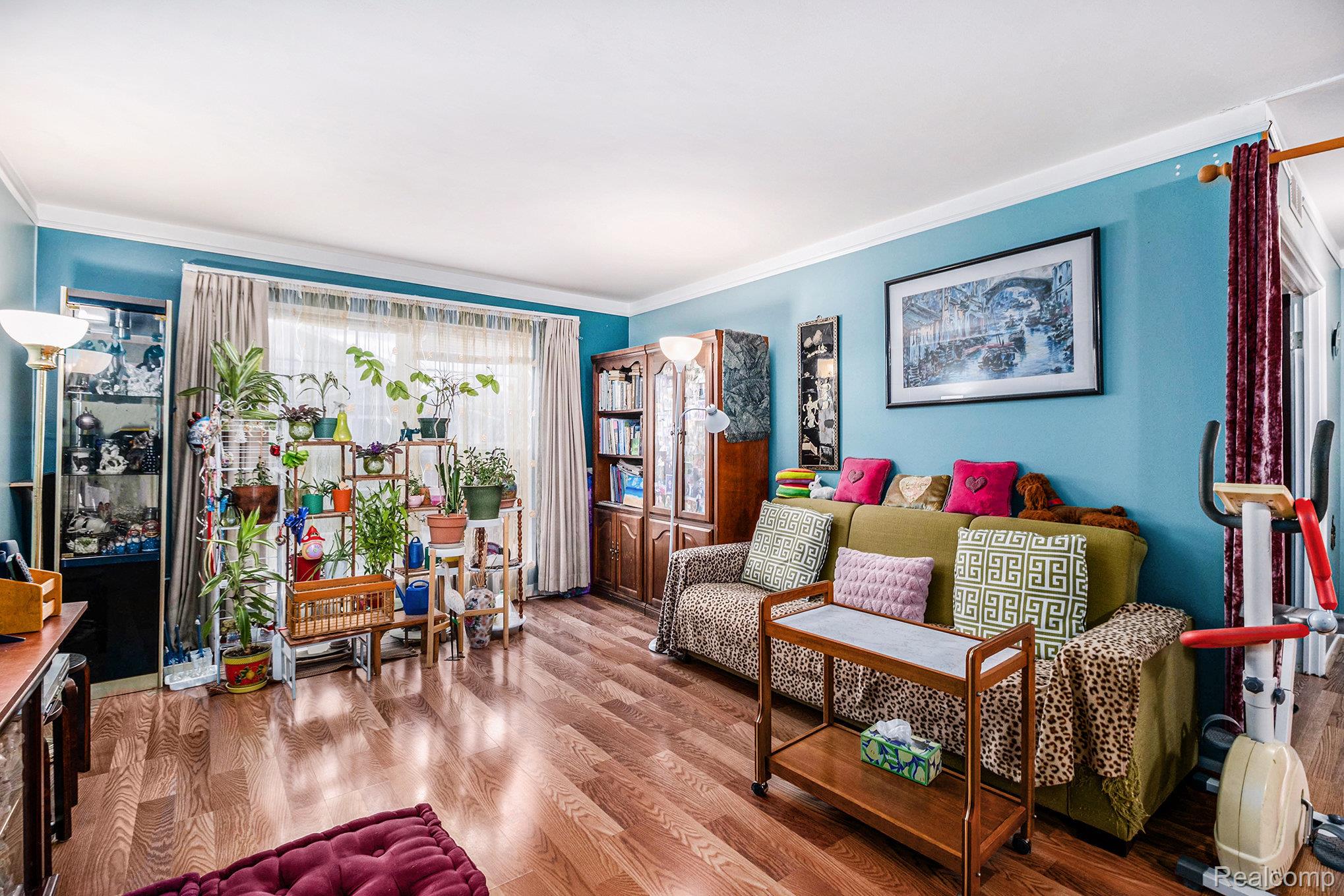 39824 Village Wood Circle