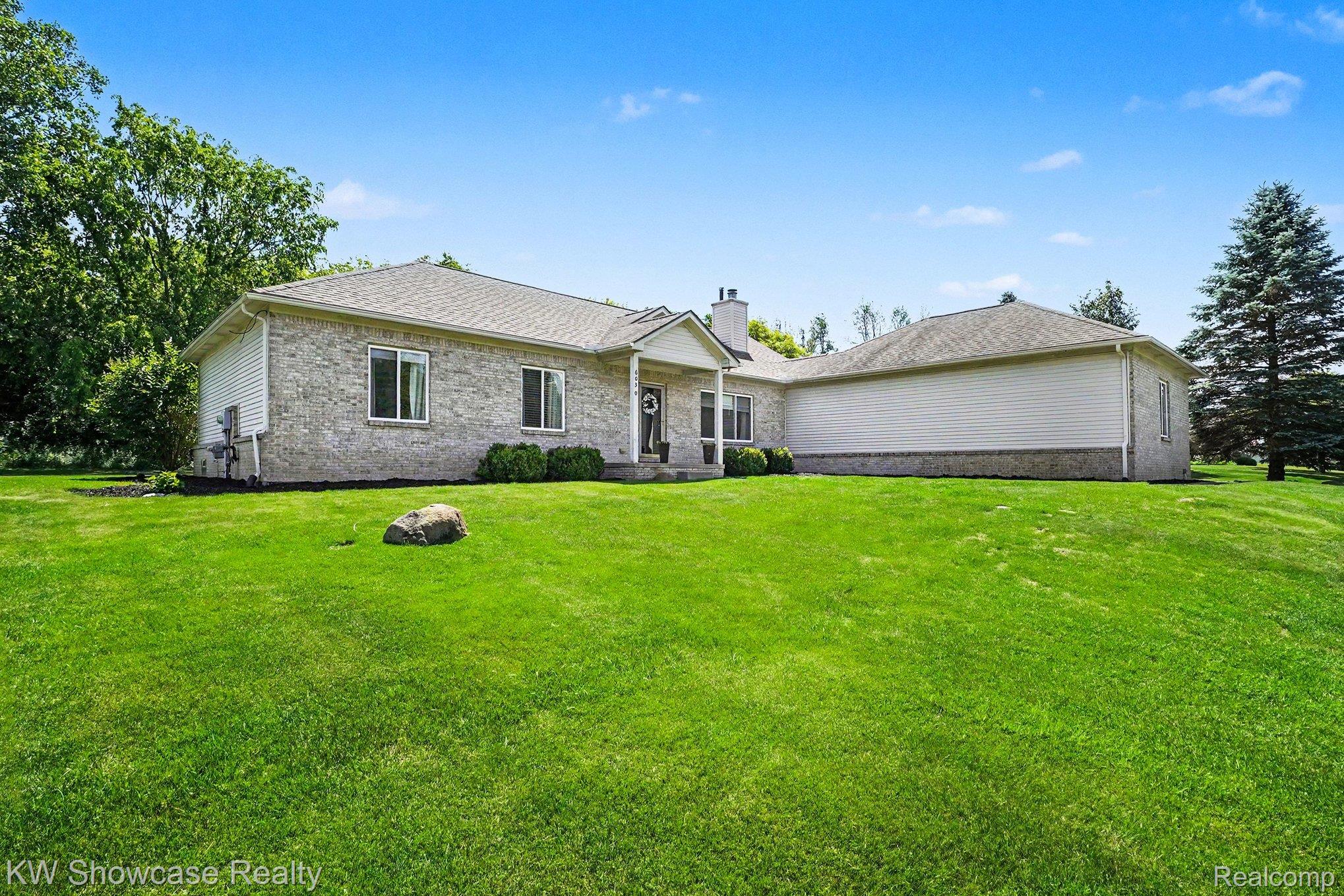 6030 N Bryan