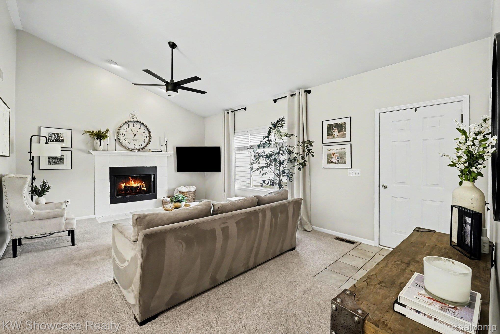 6030 N Bryan