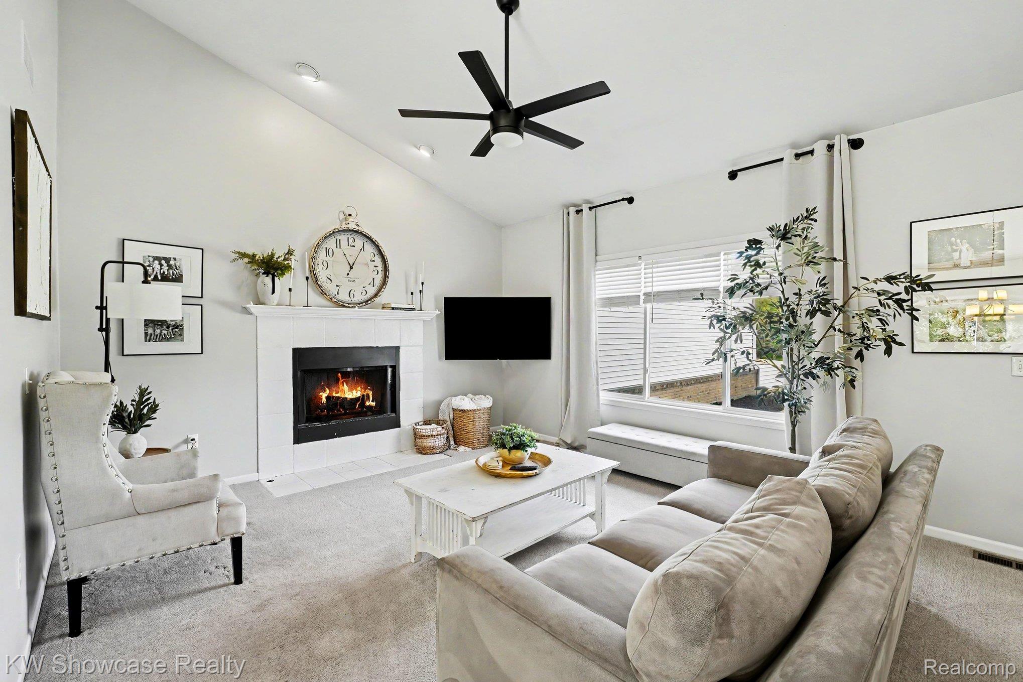6030 N Bryan