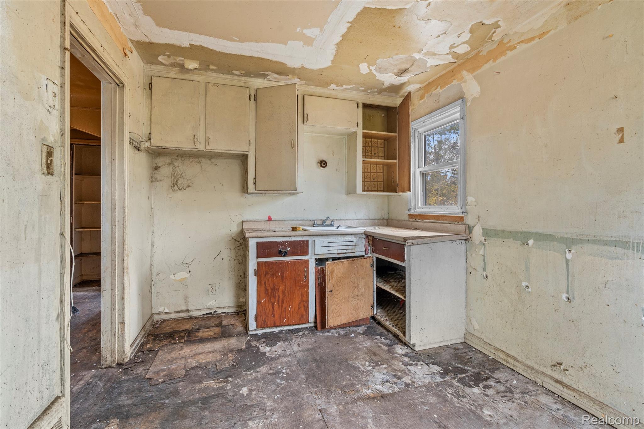 18467 Evergreen Road