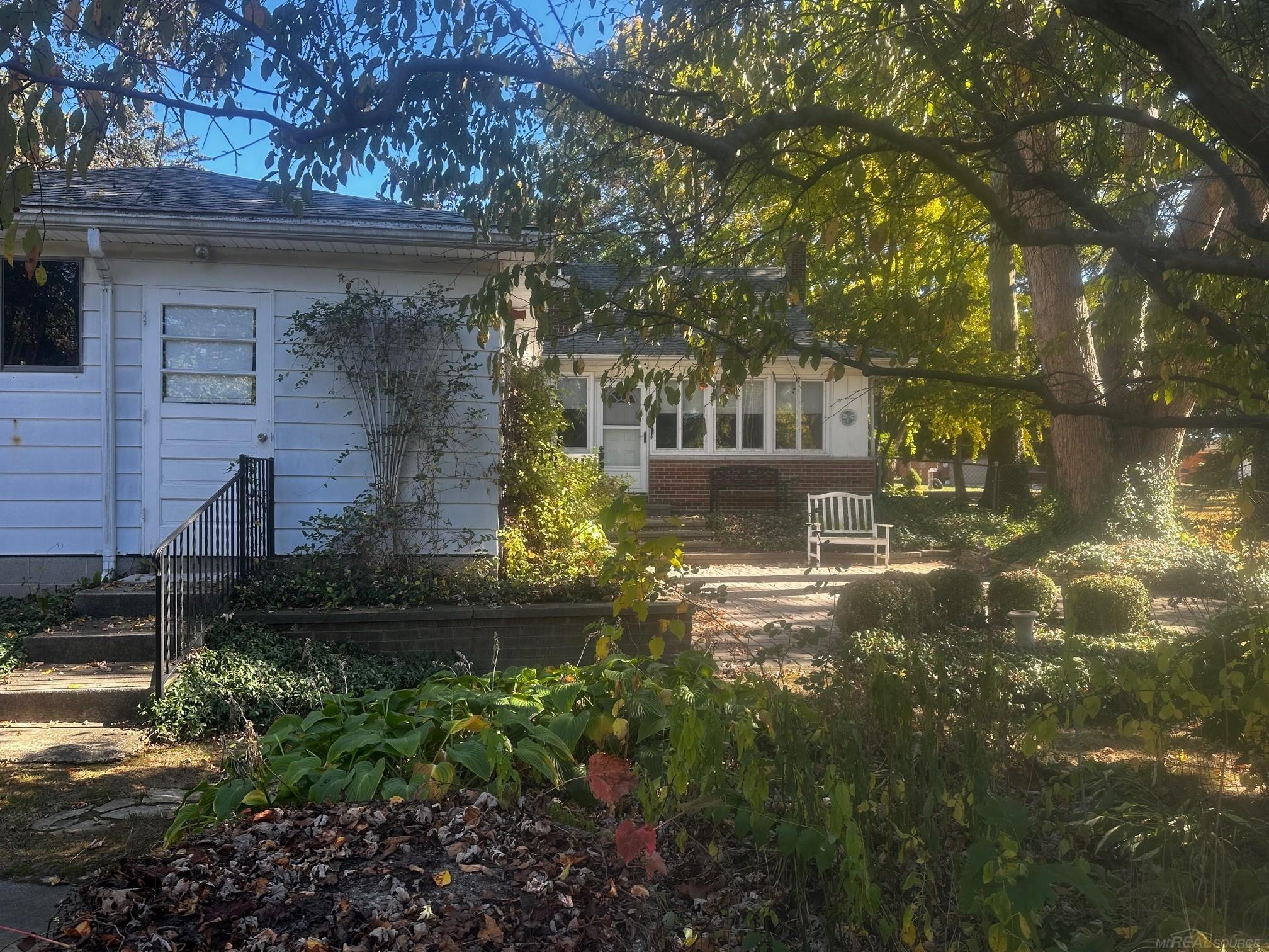 45301 N Branch Street