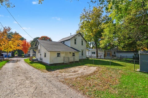 Tiny photo for 316 W Pere Marquette Street, Big Rapids City, MI 49307 (MLS # 72026054530)