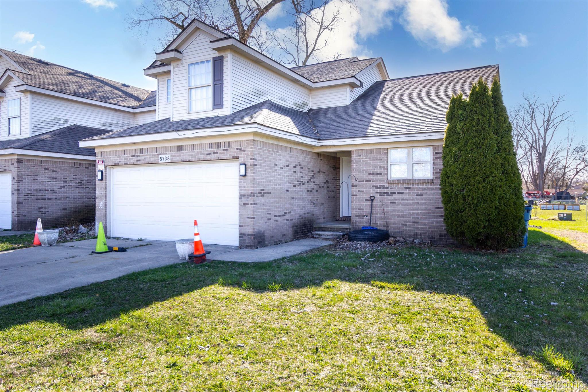 5750 South Ridge