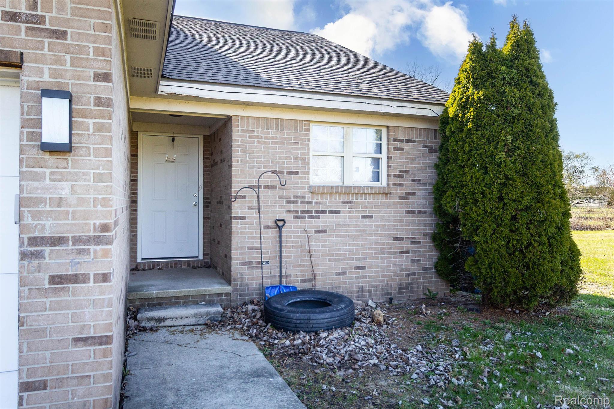5750 South Ridge