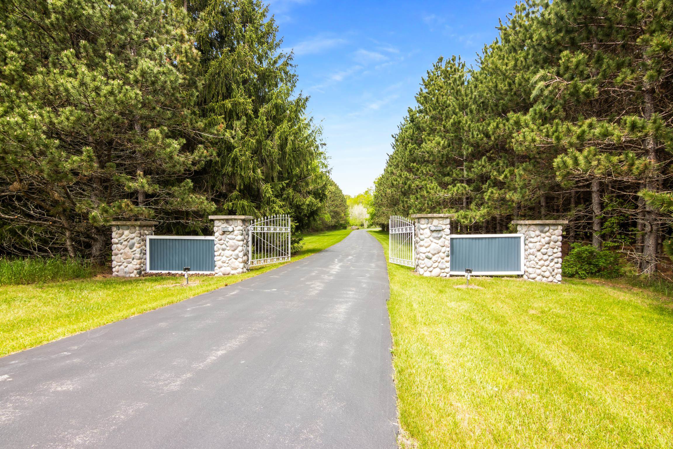 8401 S Sullivan Road