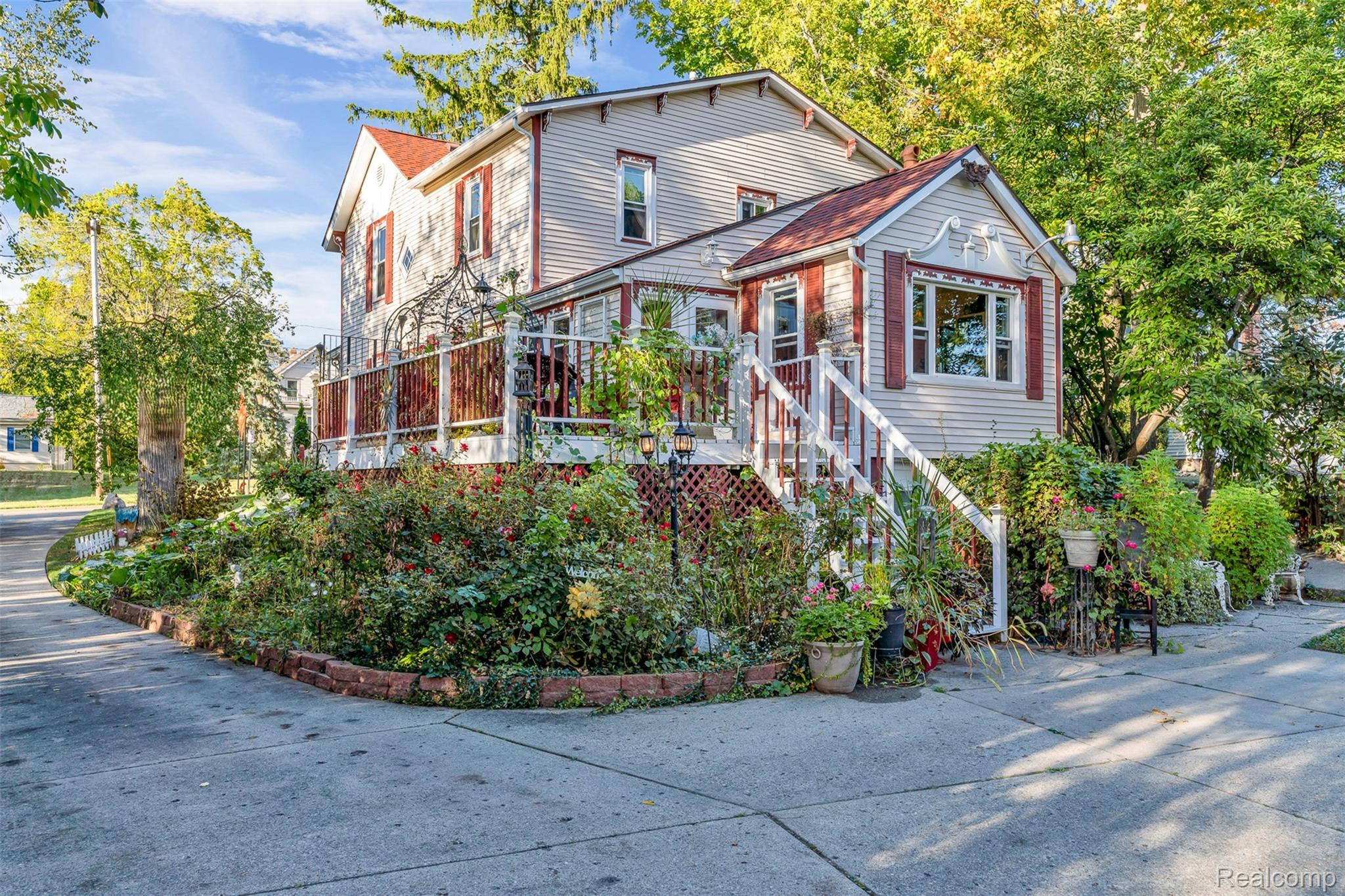 327 Reid Road