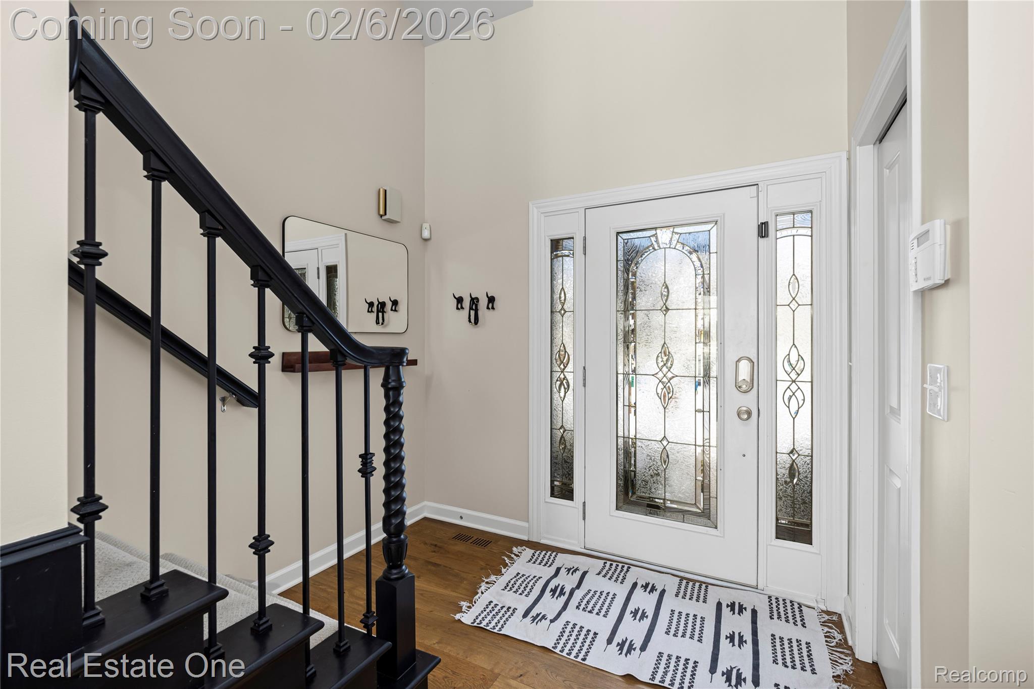 3241 Ledgewood Court E