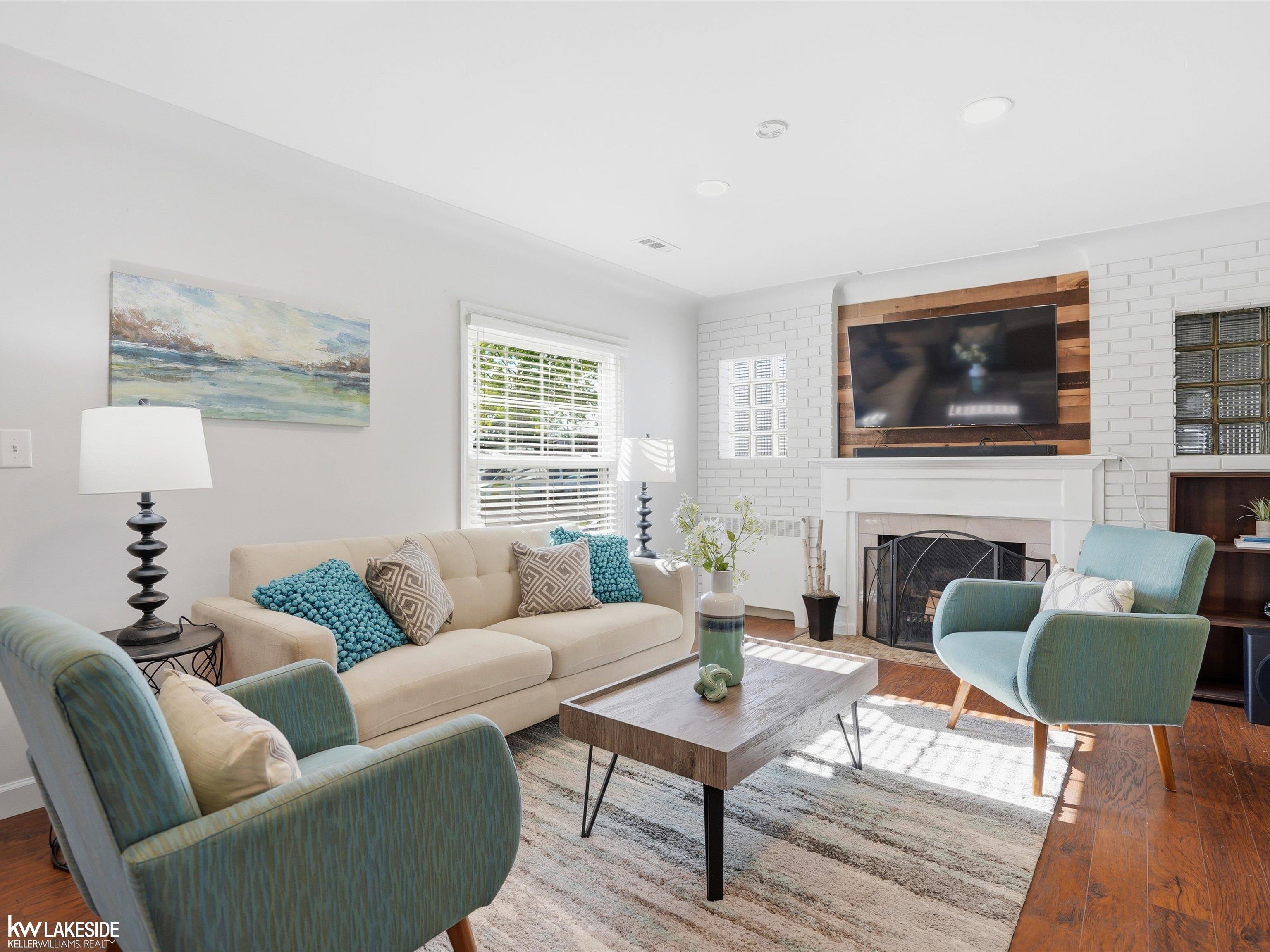 131 N CAMPBELL Road