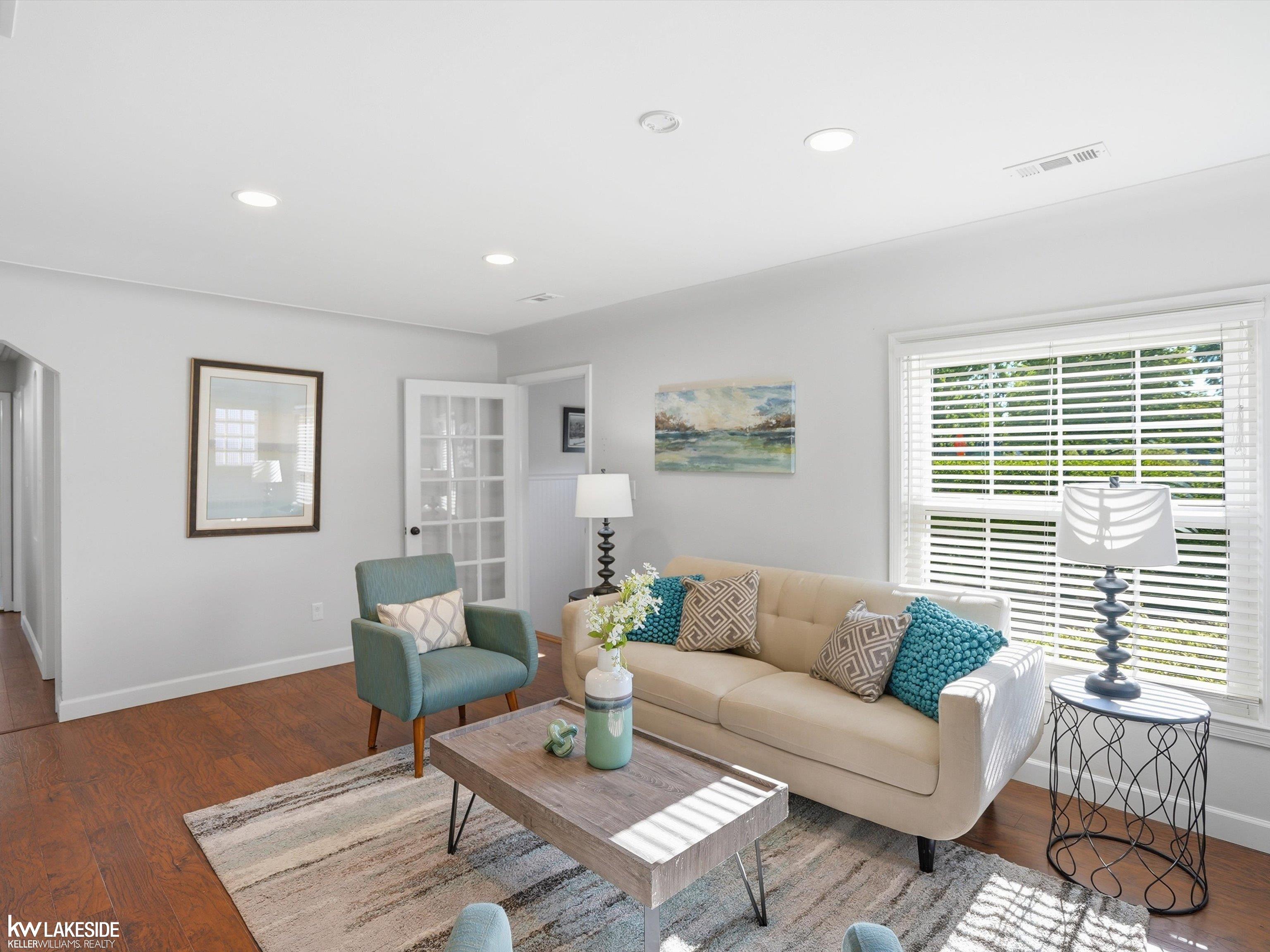 131 N CAMPBELL Road