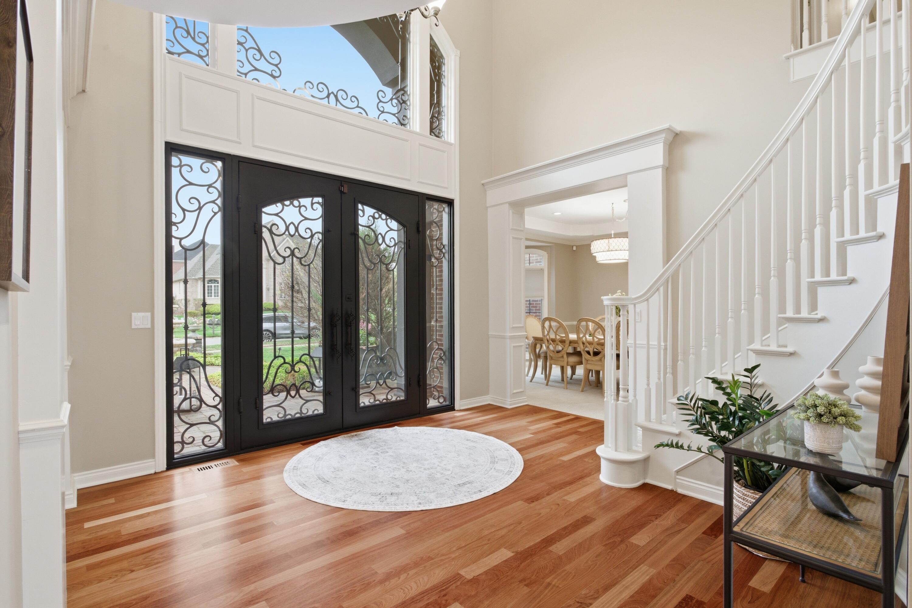 18356 Clairmont Circle W