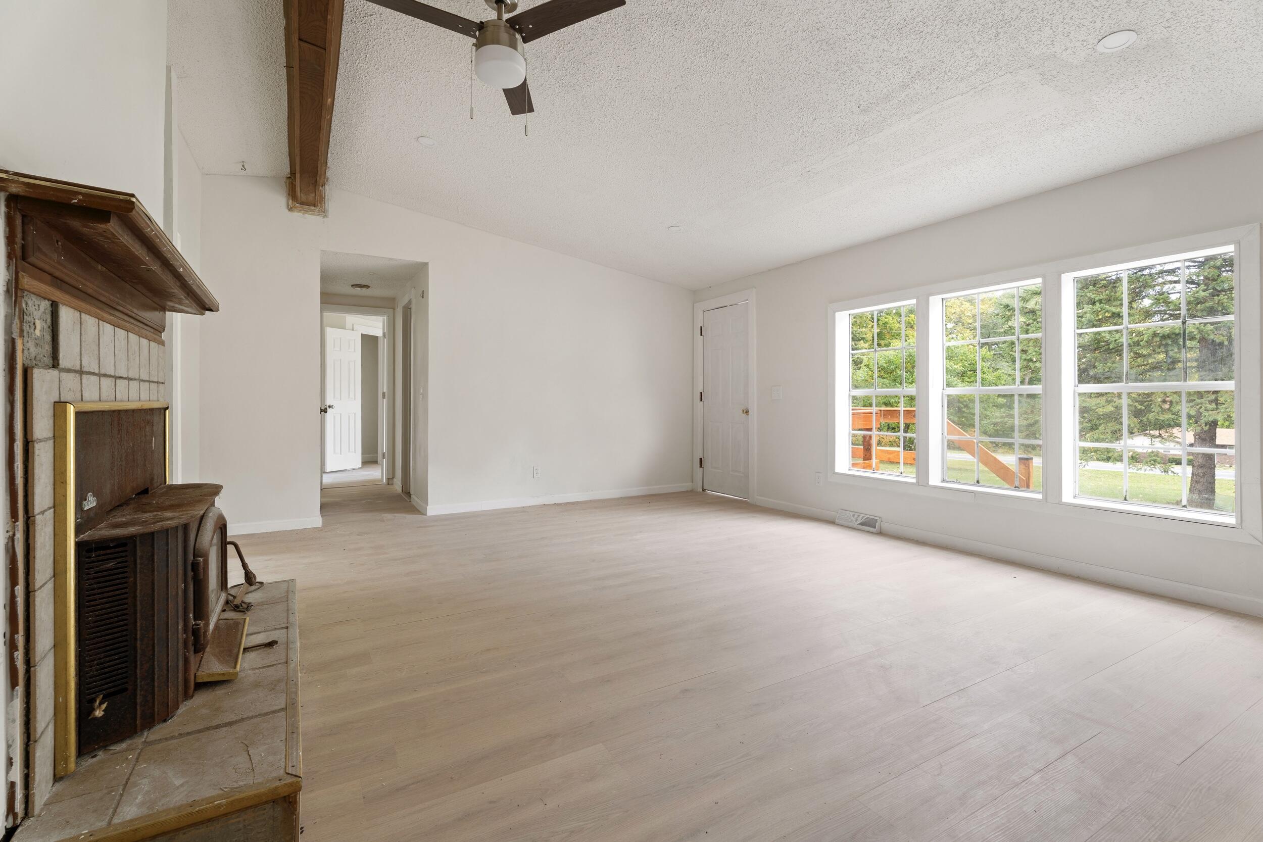 12690 N Red Bud Trail