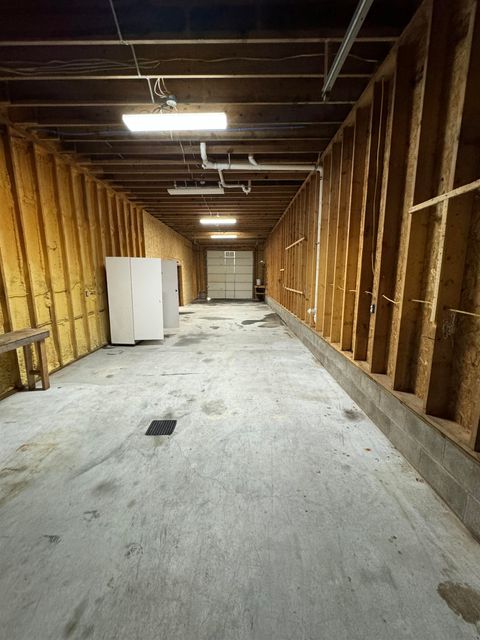 listing image 74