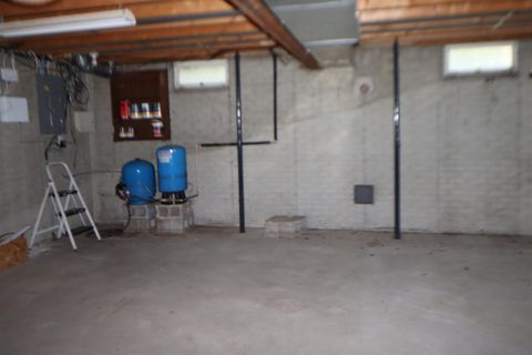 listing image 50