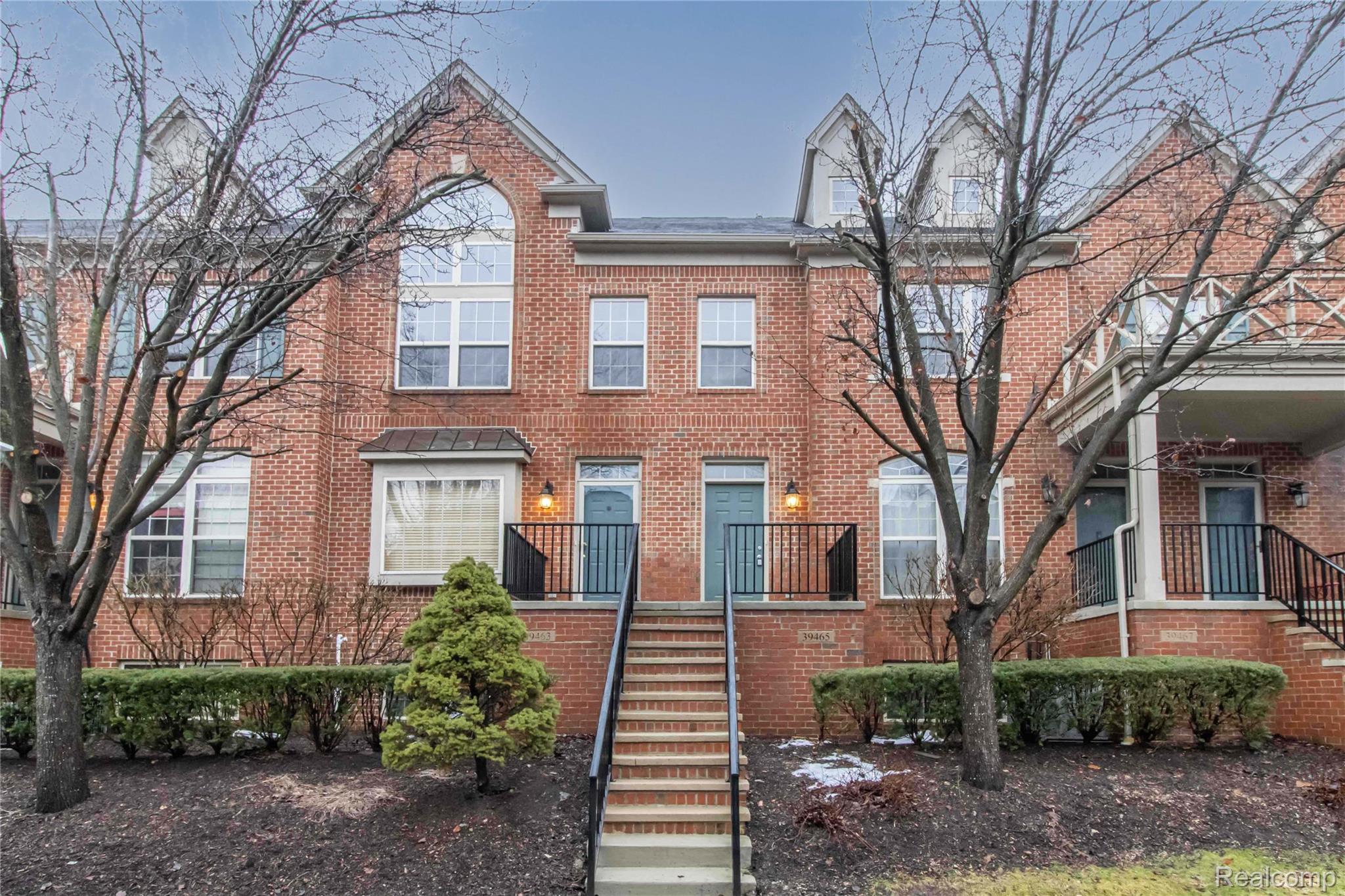 39465 Springwater Drive