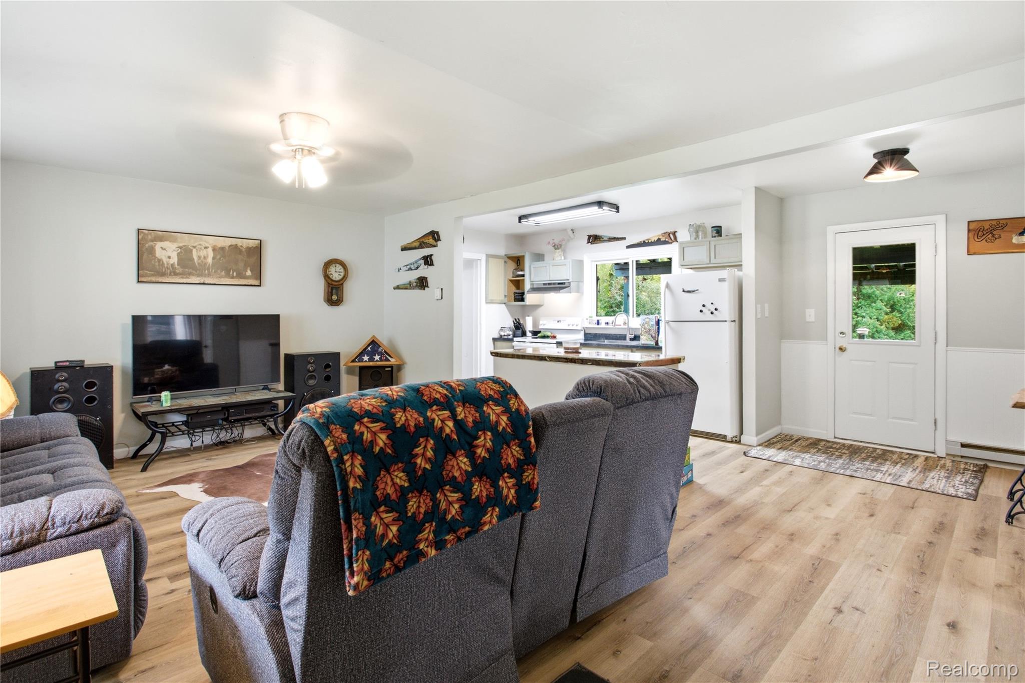 4945 Miller Road