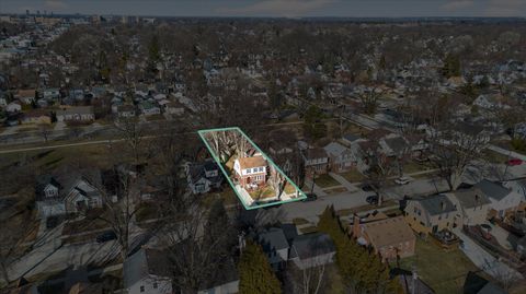 Tiny photo for 219 N Edison Avenue, Royal Oak City, MI 48067 (MLS # 81026009565)