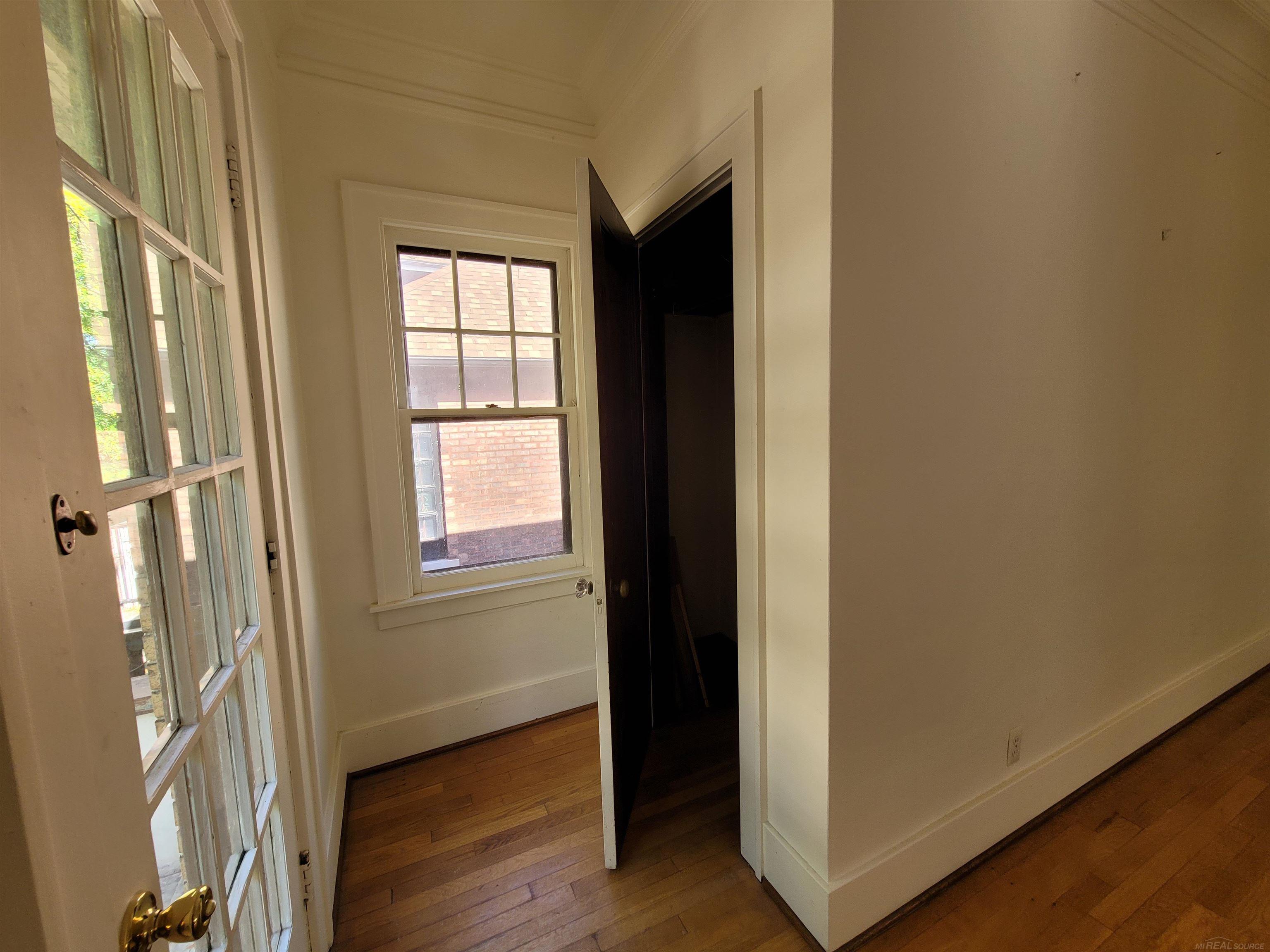 1022 Beaconsfield Avenue