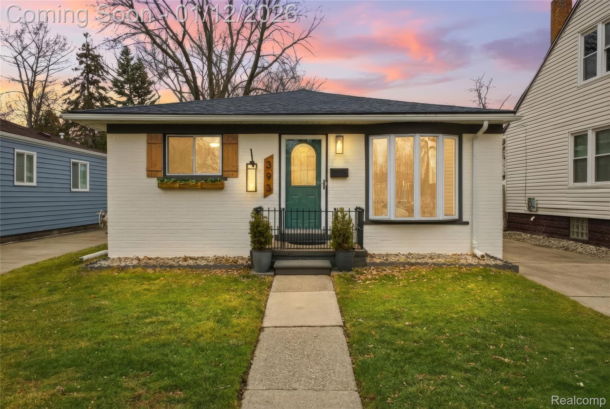 393 W Hudson Avenue E