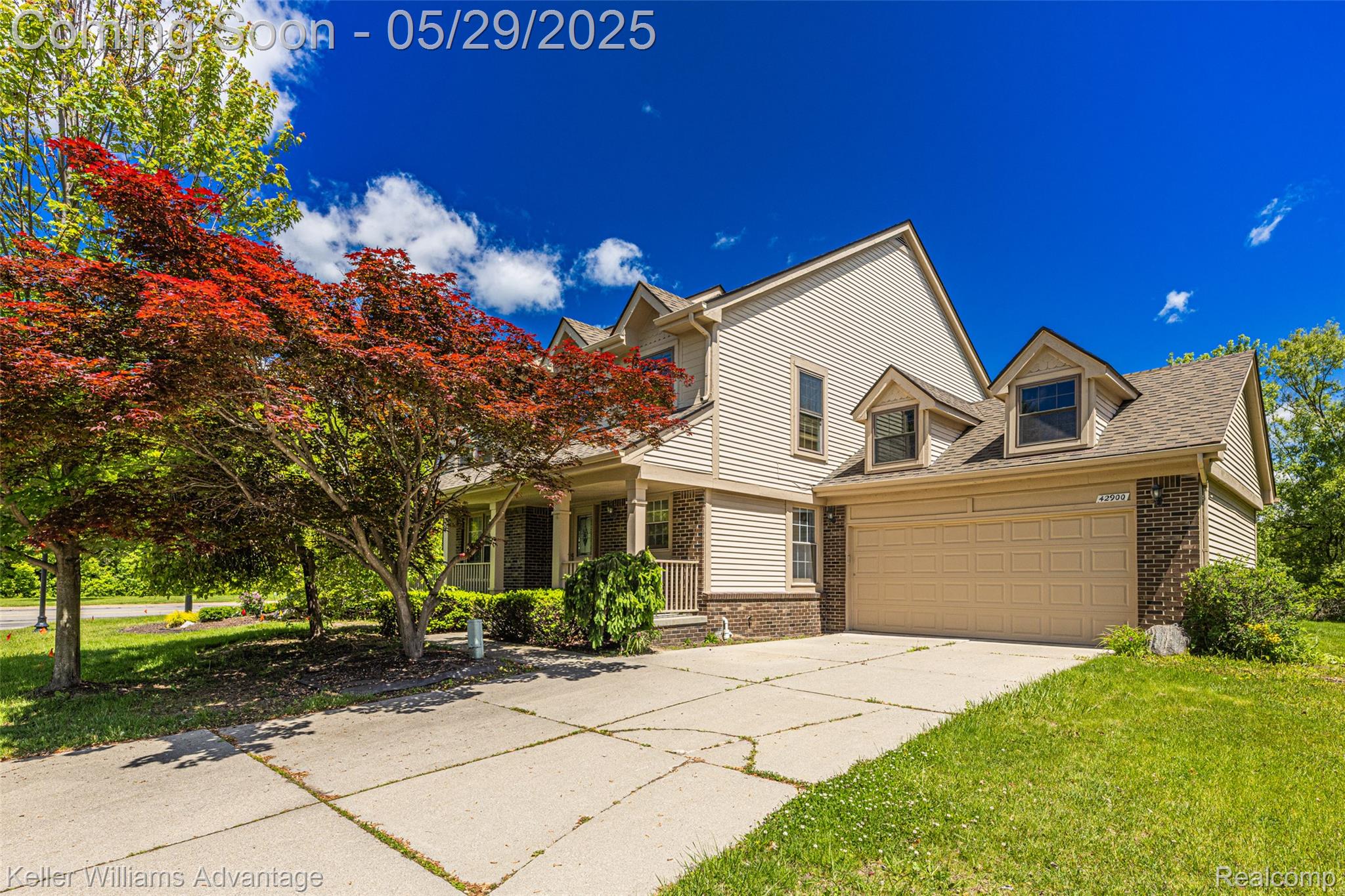 42900 Ledgeview Drive