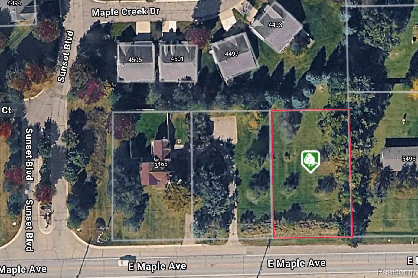 V/L E Maple Avenue