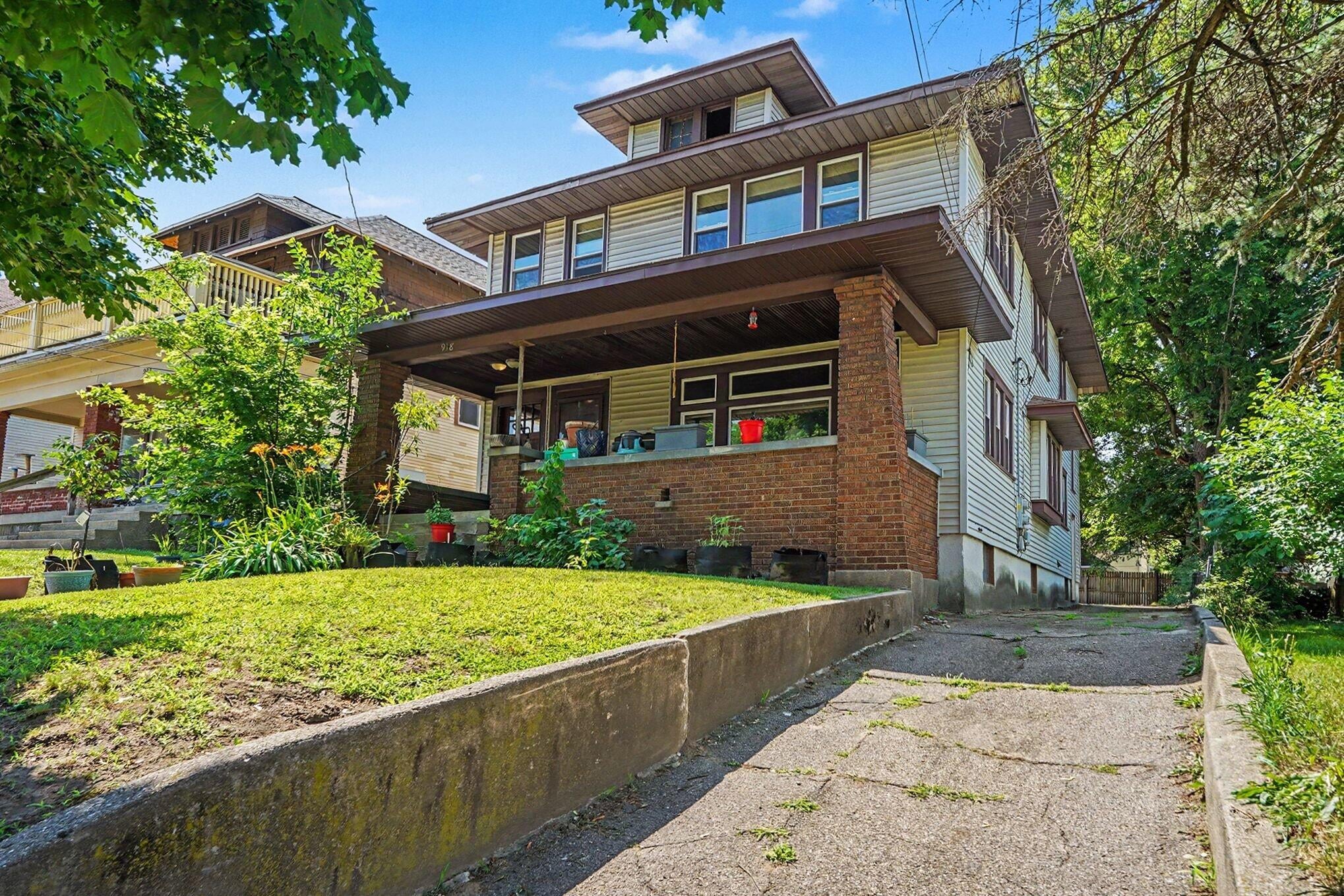 918 Martin Luther King Junior Street SE