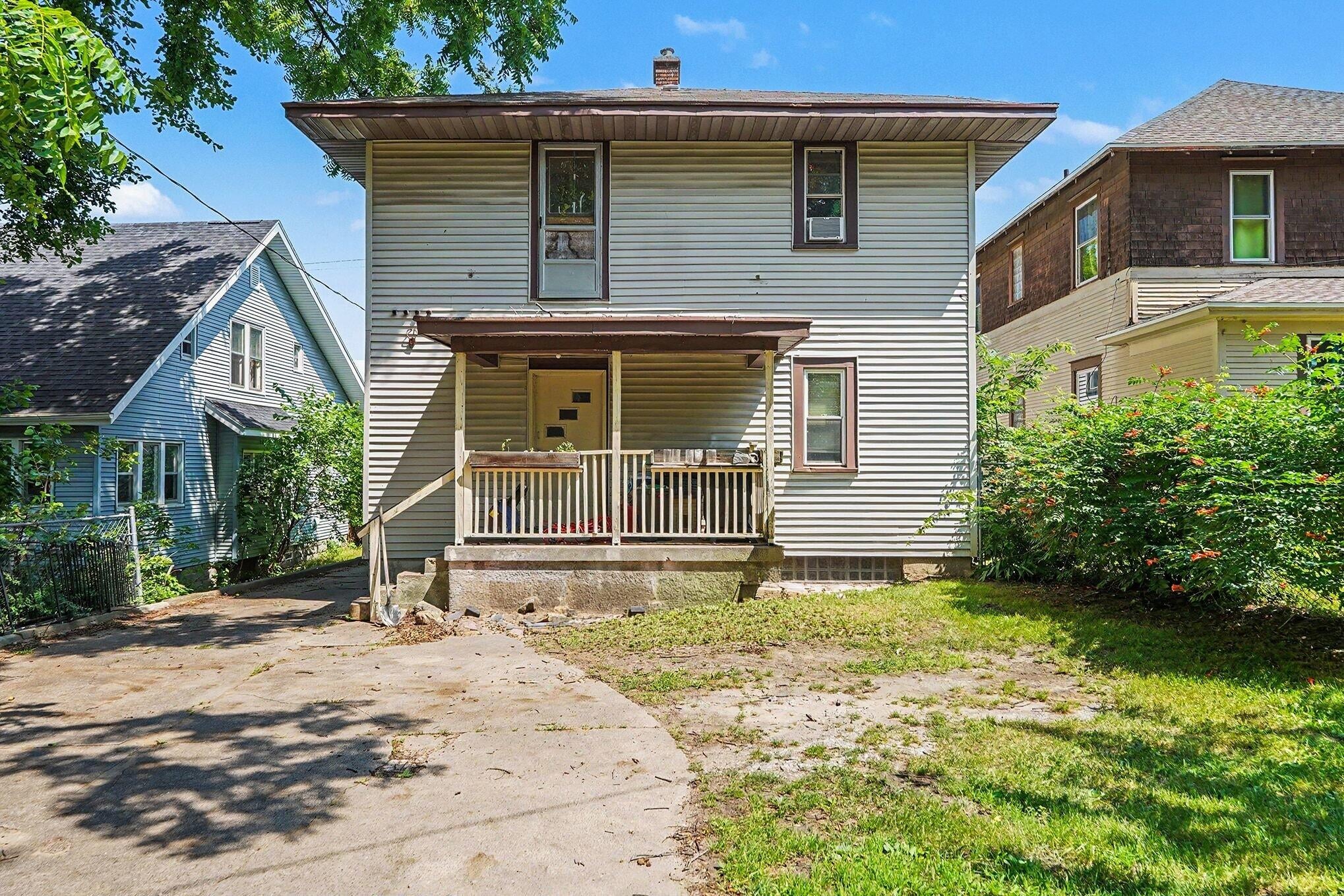 918 Martin Luther King Junior Street SE