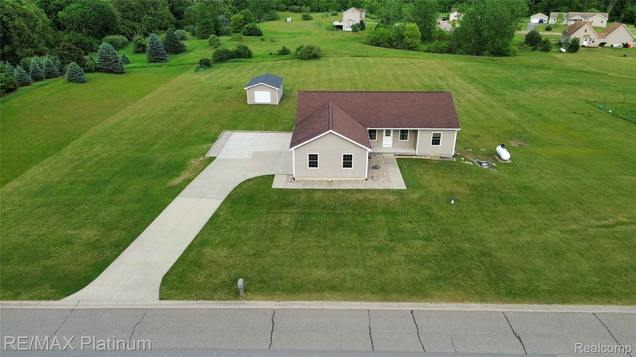 11704 Glen Mary