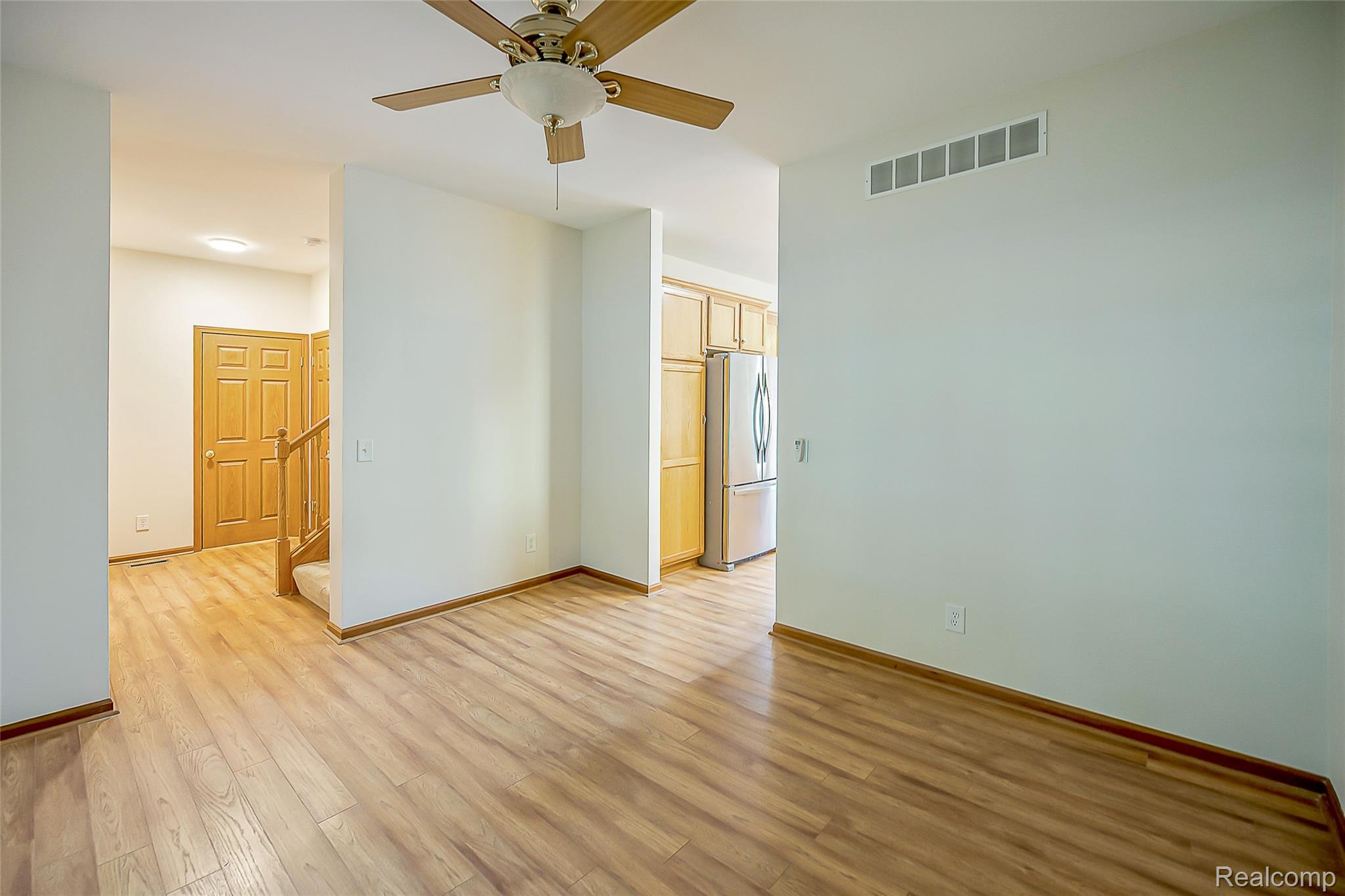 230 W Lake Street