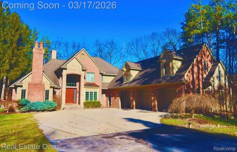 12901 Sleigh Trail Hartland Township MI 48380