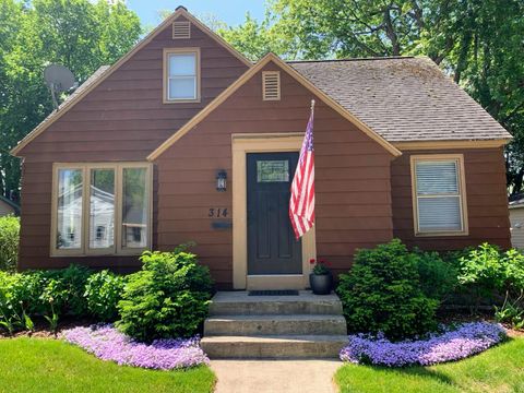 314 W 14th Street Holland City MI 49423