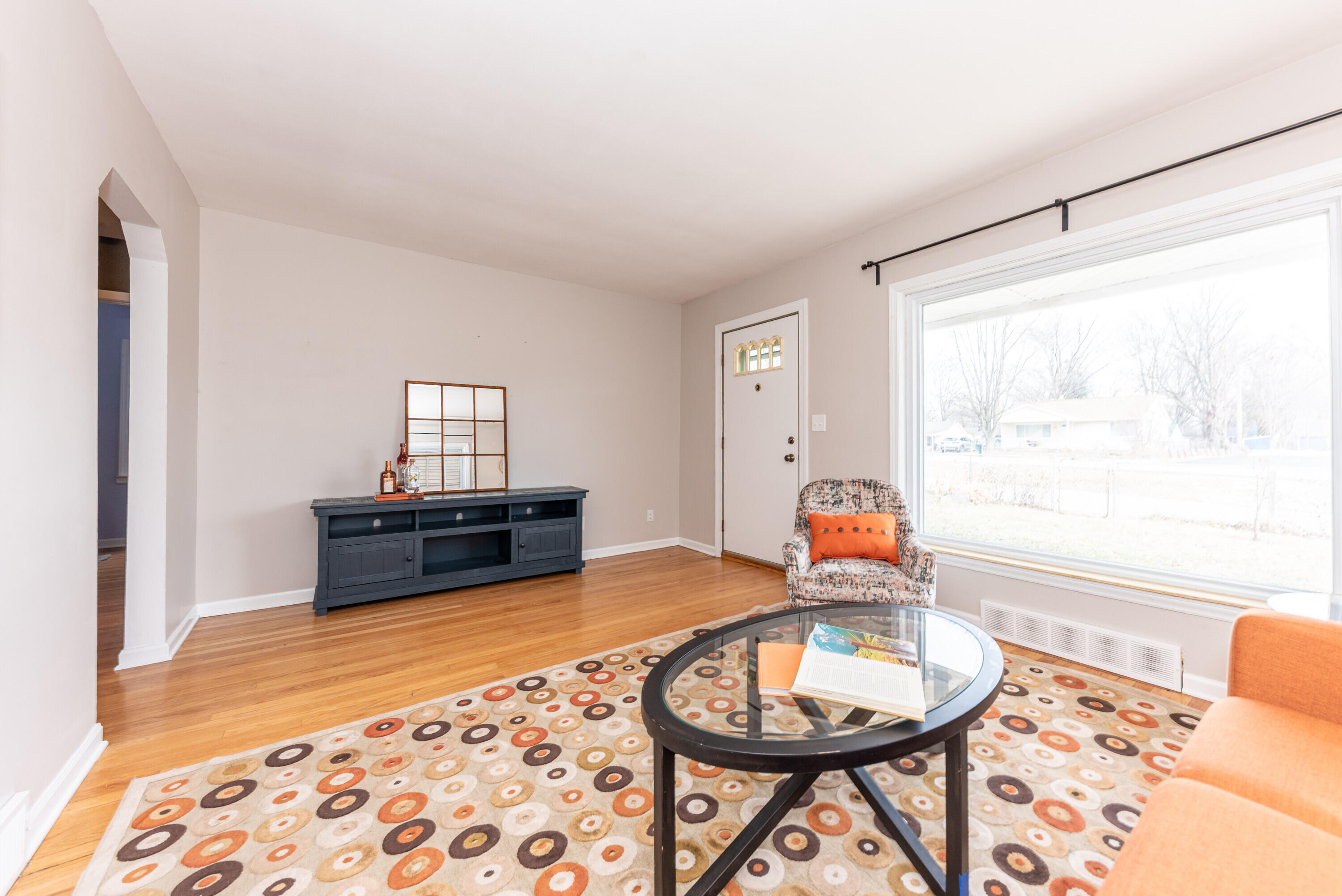 717 E Grand Boulevard