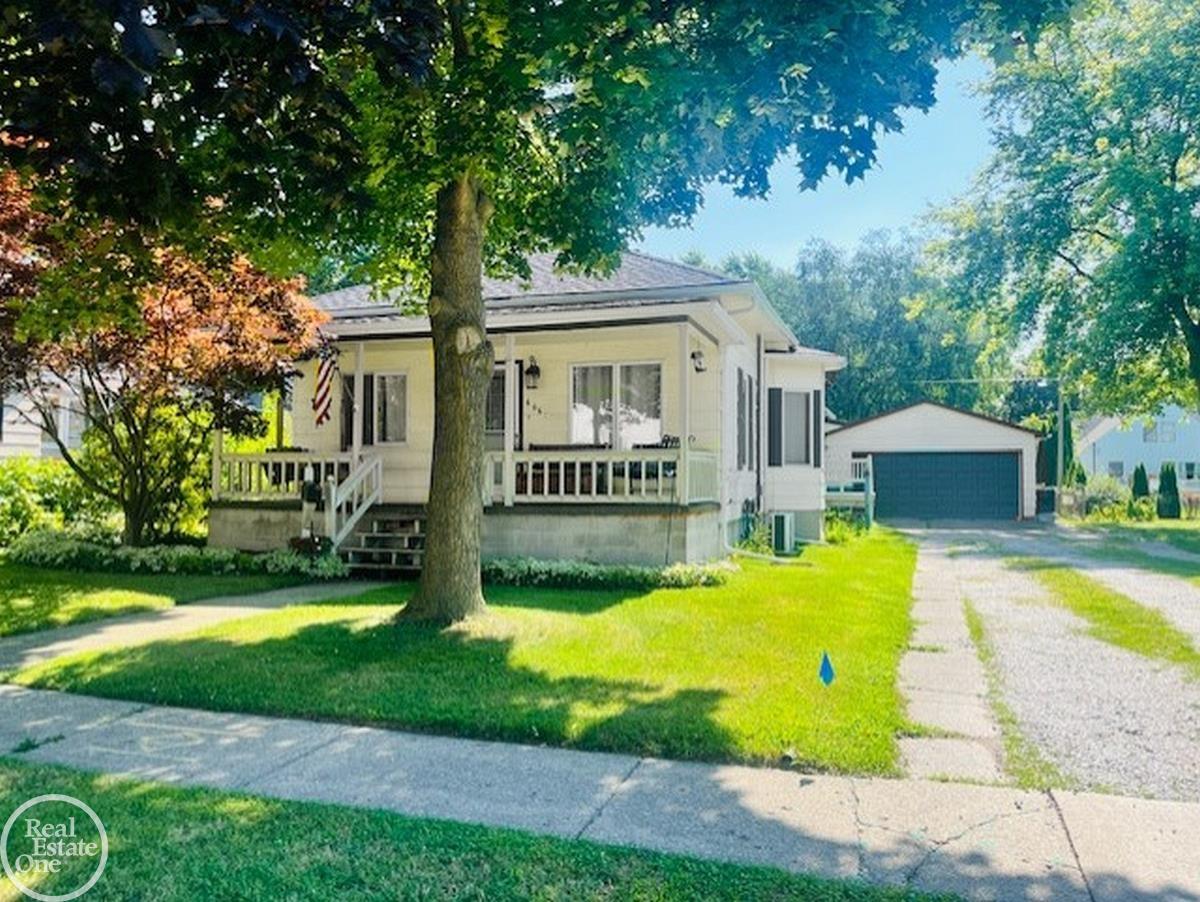 606 N 6th Street