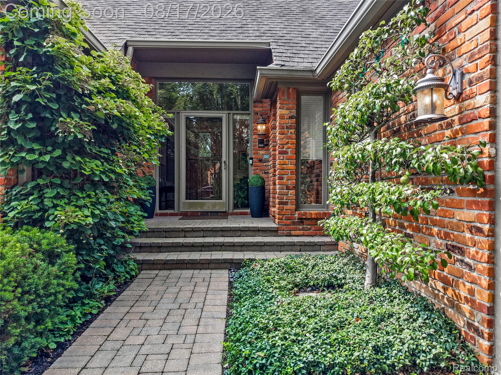 213 Norcliff Drive