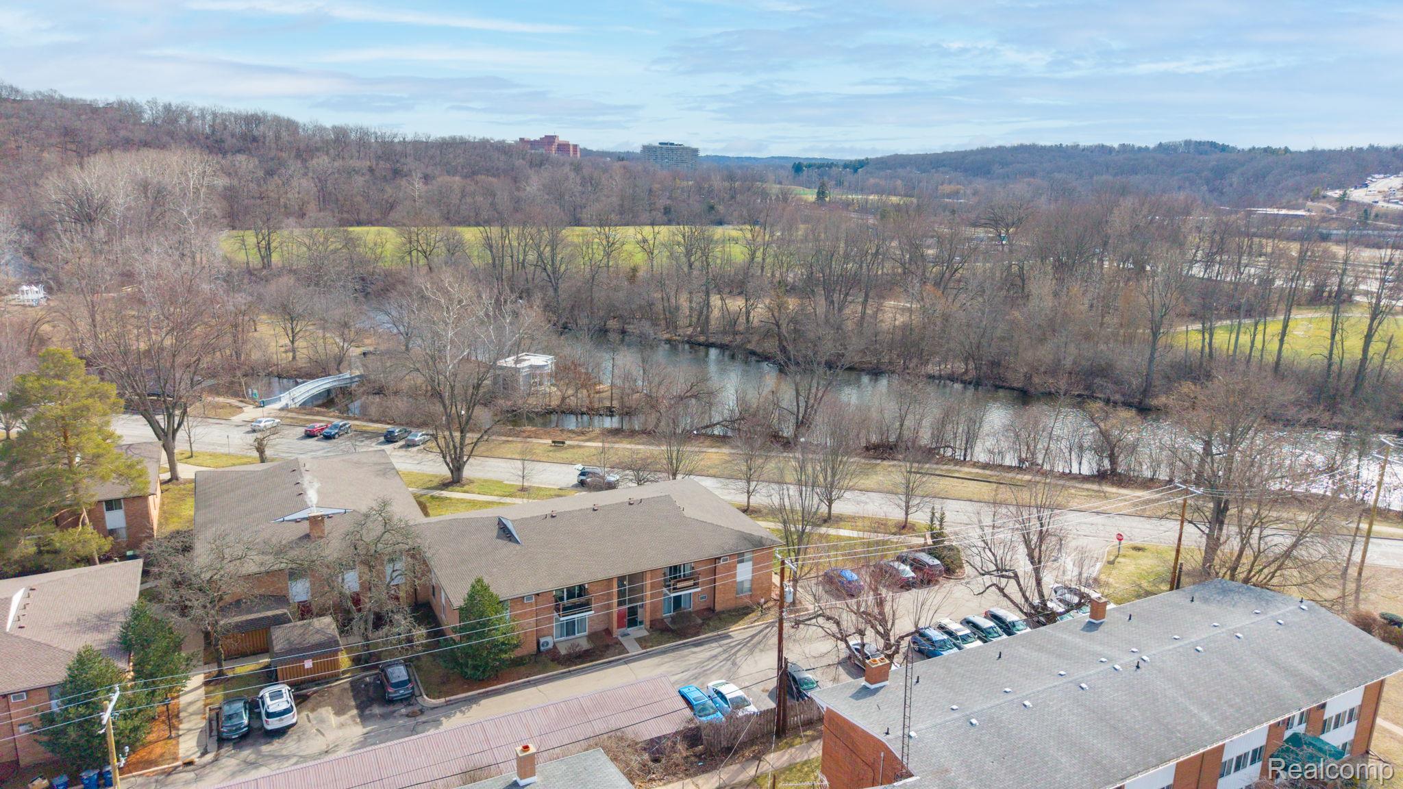 1201 Island Drive 102