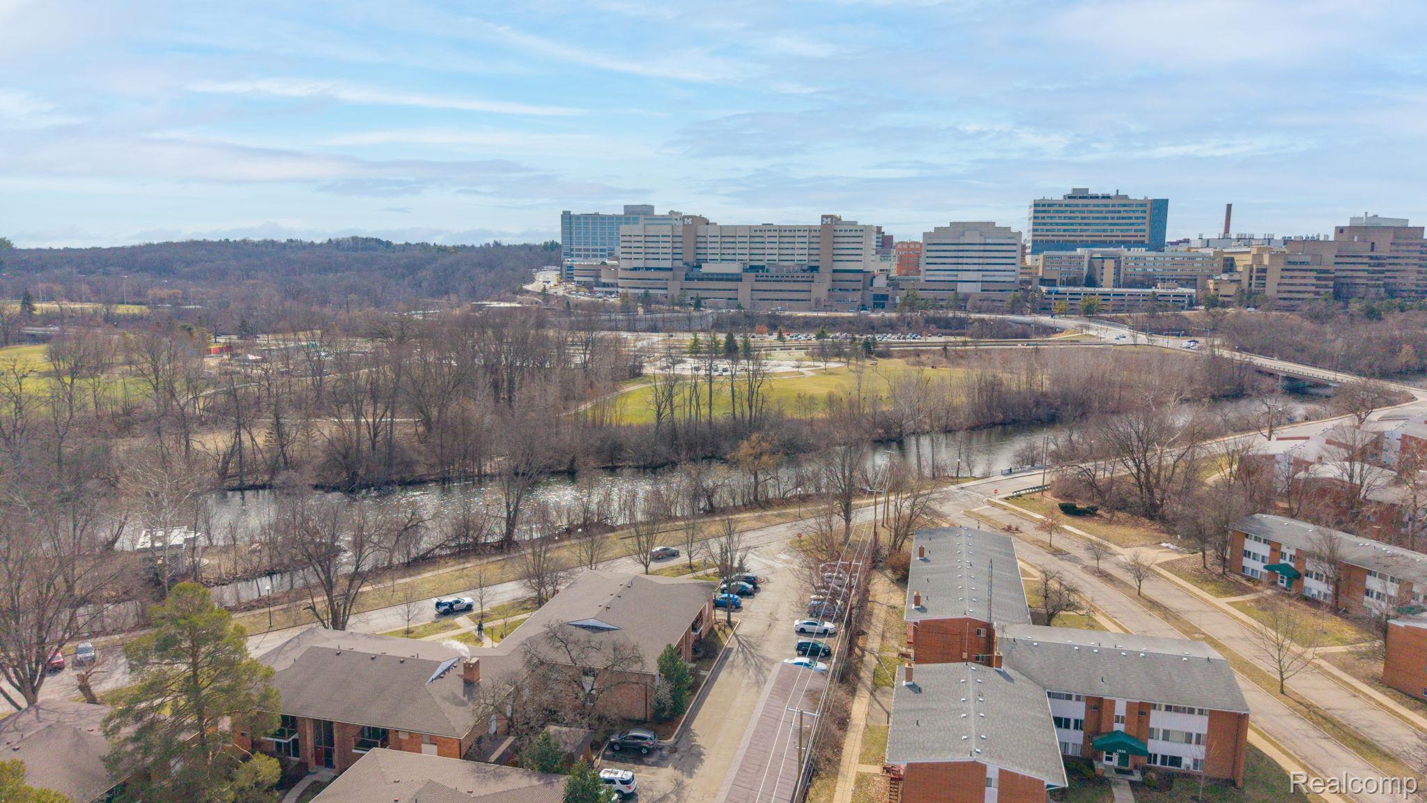 1201 Island Drive 102