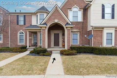 1560 W Lakeview Lane Canton Charter Township MI 48187