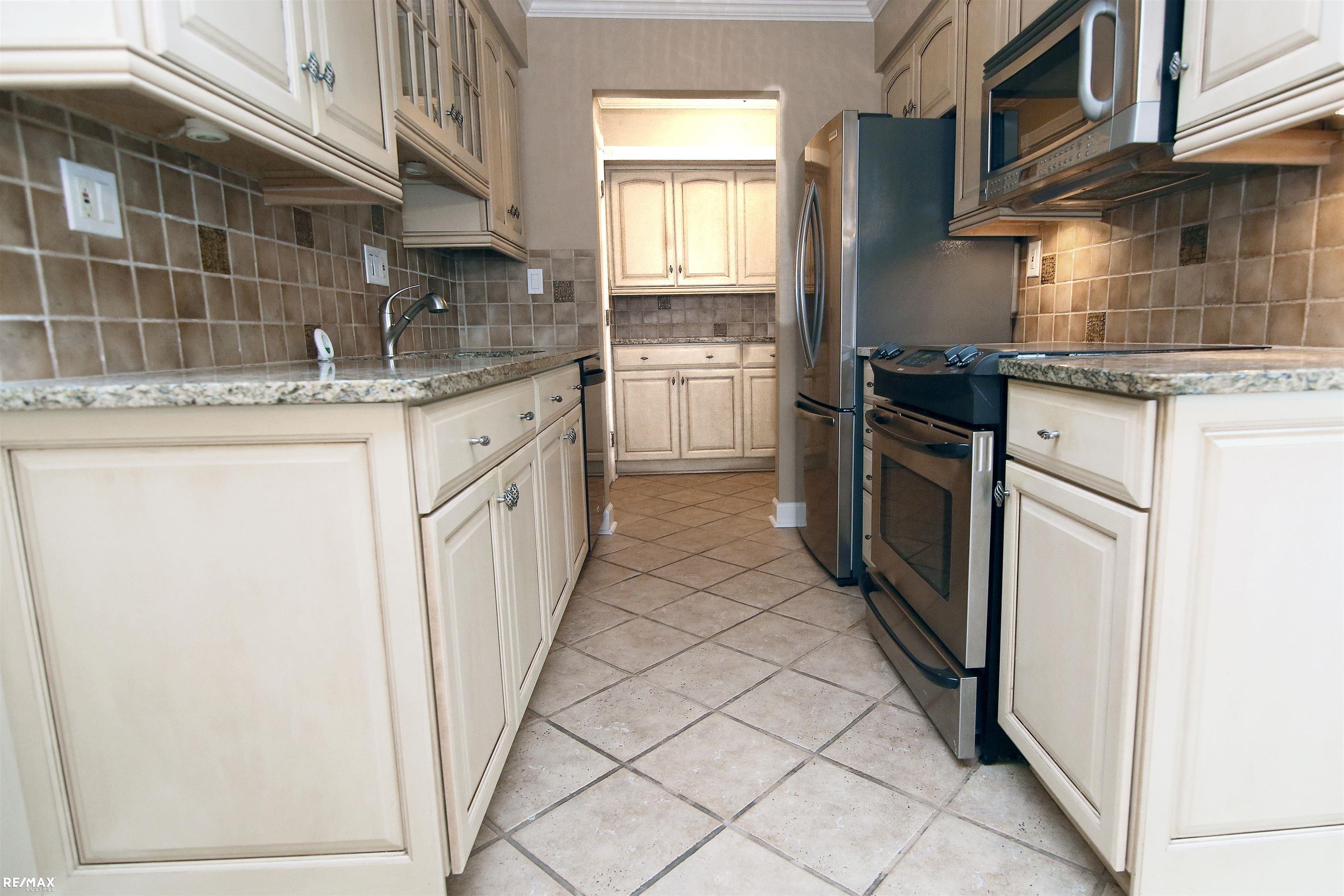 329 Riviera Dr Drive