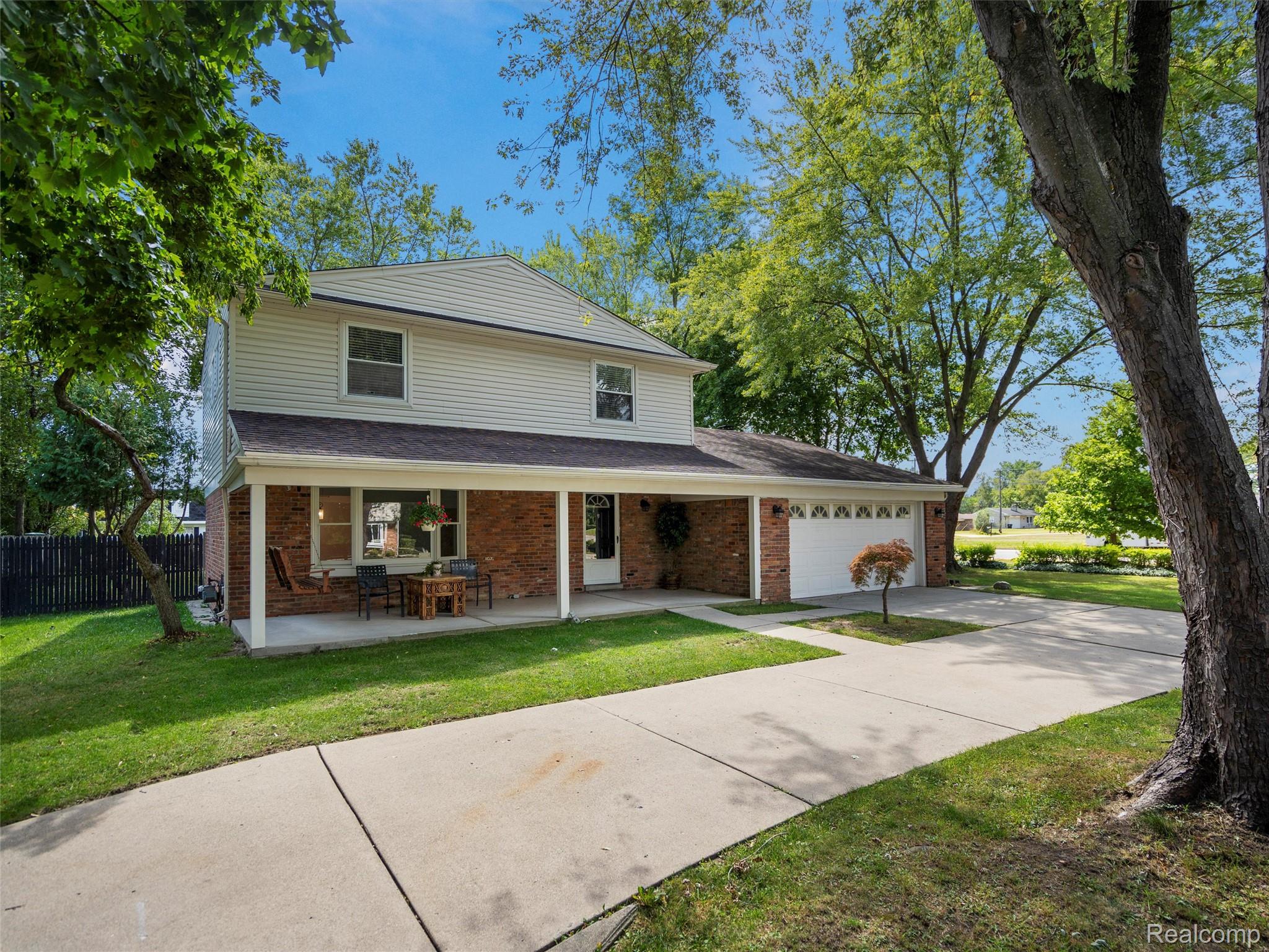 29357 Geraldine Court